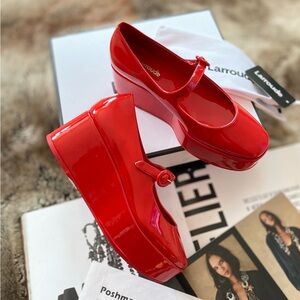 Larroudé Blair Flatform Pumps